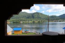 Горный Алтай : Телецкое озеро : База отдыха : Коттедж Новый : Вид с балкона на Телецкое озеро